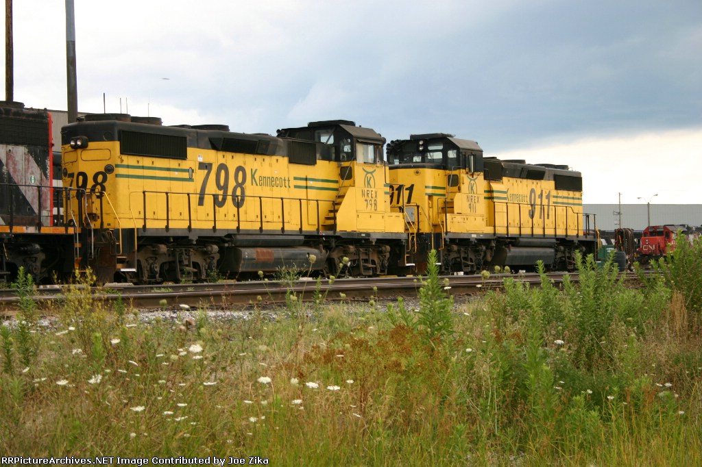 NREX 798 and 911 GP 39-2's